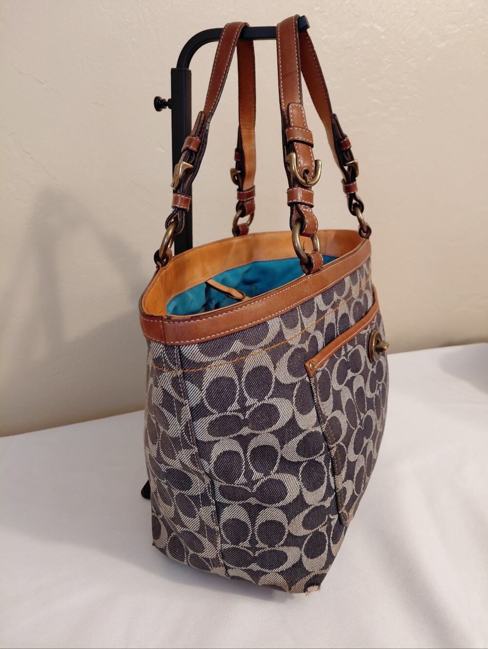 Coach Vintage Denim Signature Turnlock Tote Bag, Style # 7045 - Picture 5 of 14